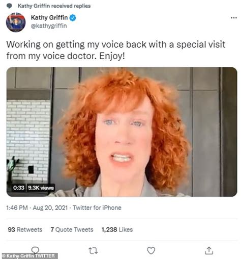 61 and sexy: Kathy Griffin dances TOPLESS on her balcony on。